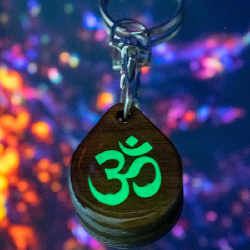 Schlüsselanhänger leuchtend hinduismus OM